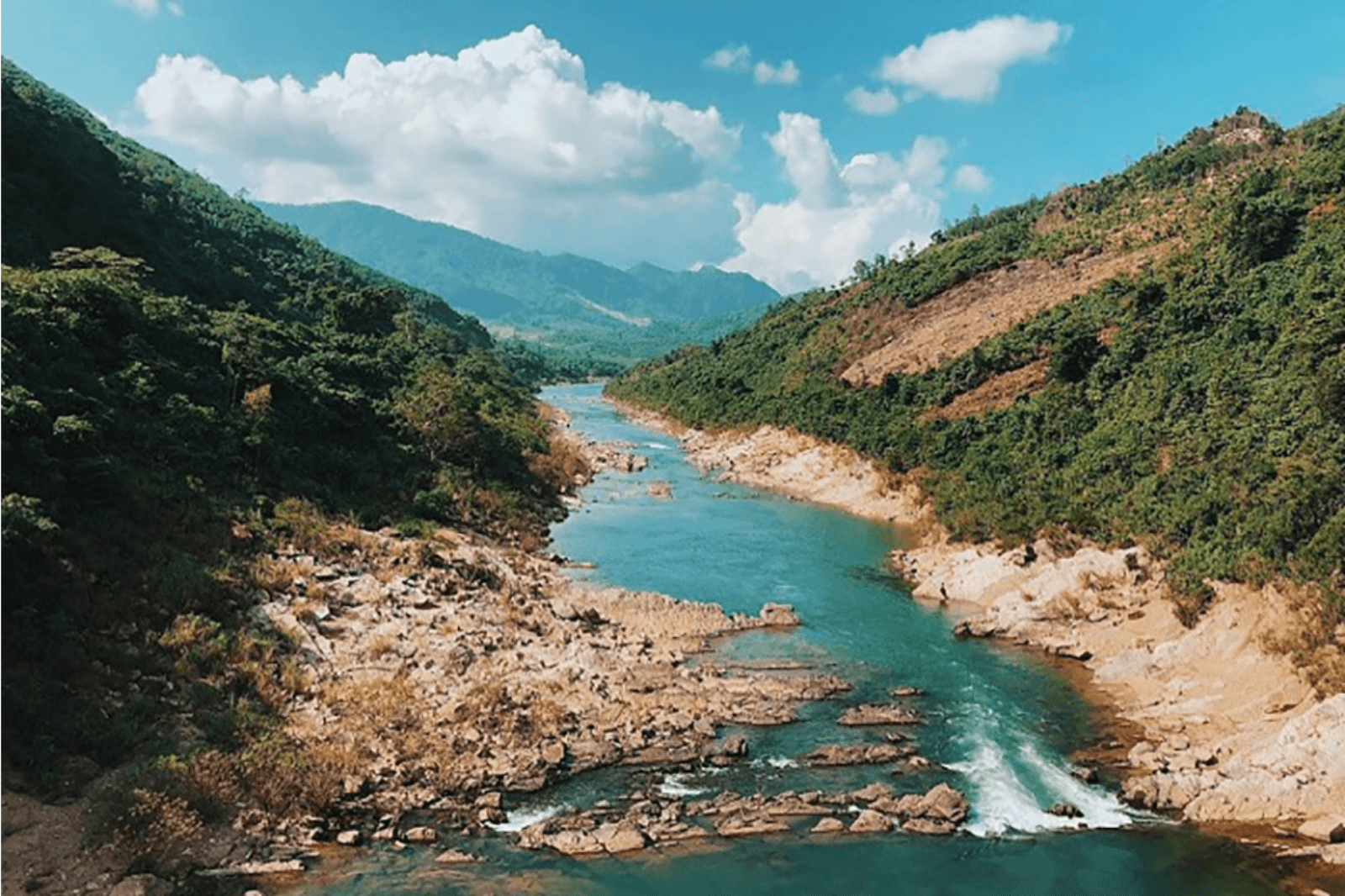 Vẻ-đẹp-hút-hồn-của-Thác-Tam-Lu