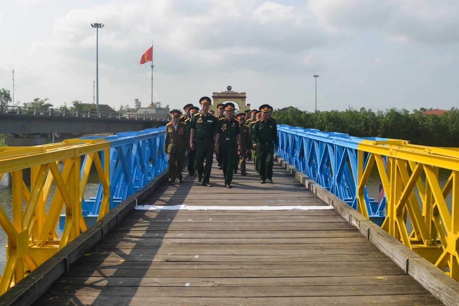 Về thăm cầu Hiền Lương để nhớ lại một thời lịch sử hào hùng của dân tộc
