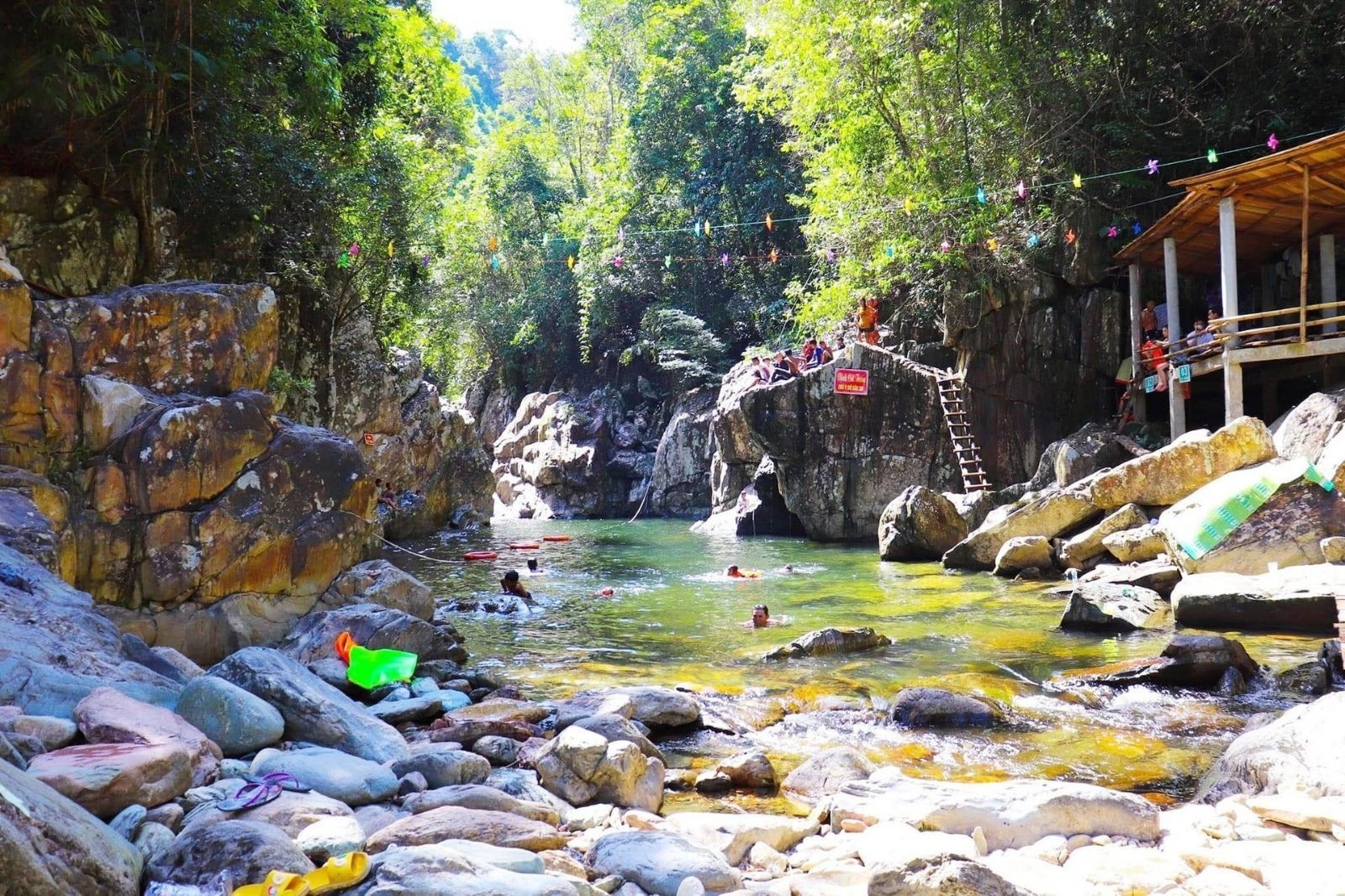 Về với A Lưới để được thiên nhiên cố đô vỗ về