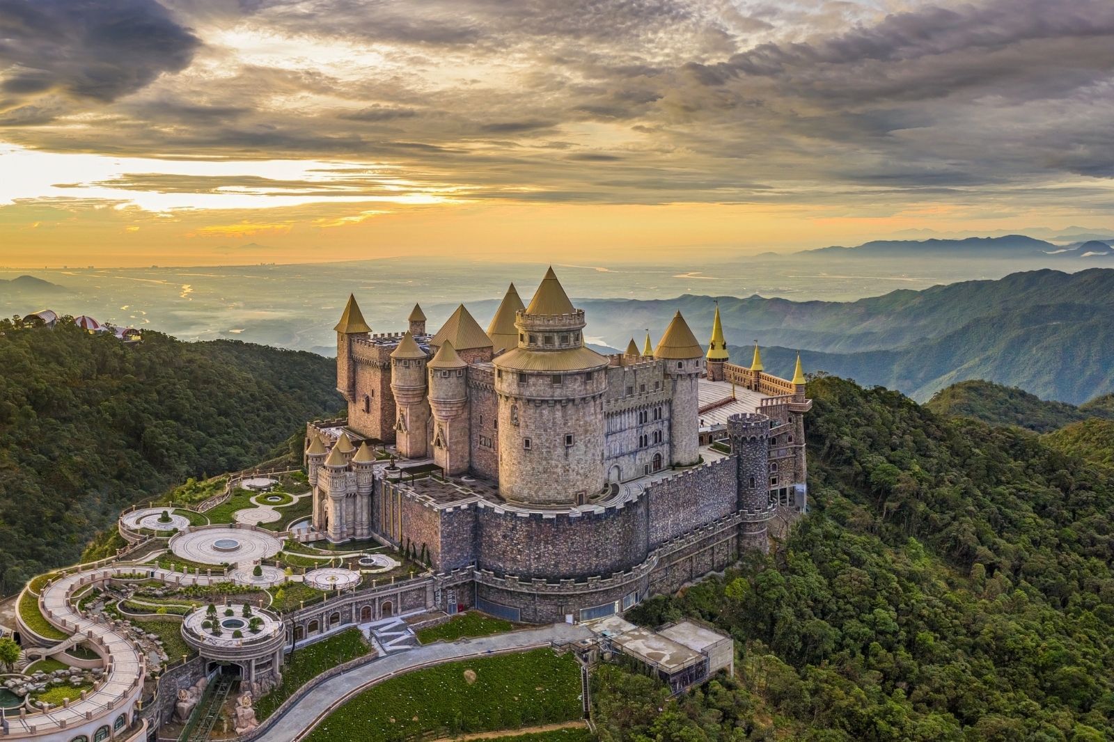 Bà Nà Hillls được ví như thiên đường du lịch