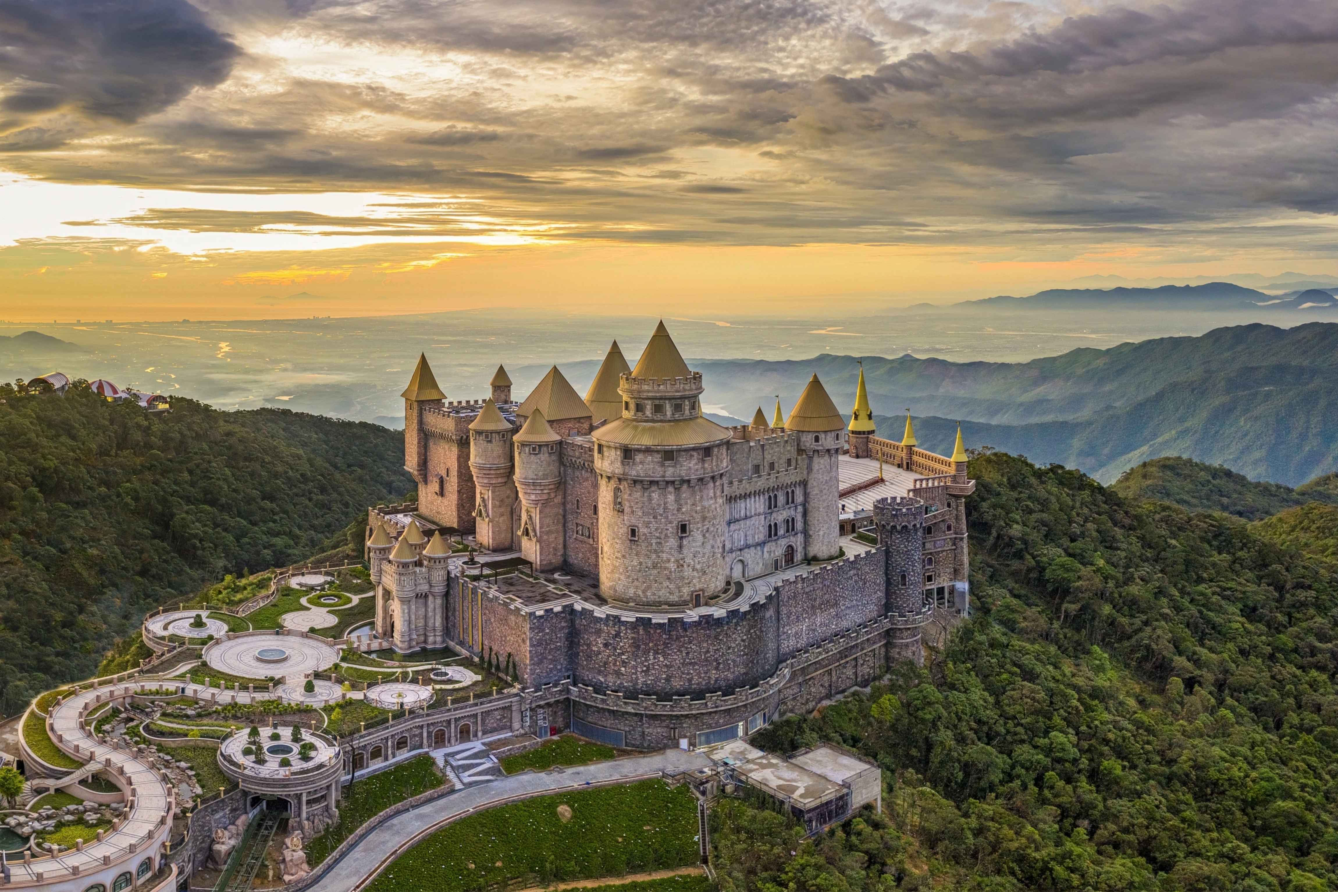 Bà Nà Hills trở thành điểm du lịch nổi tiếng của Đà Nẵng 