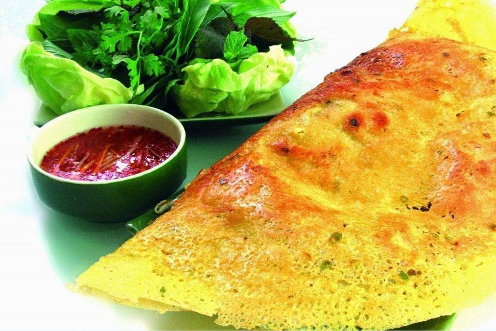 Bánh khoái hay còn được gọi là bánh xèo 