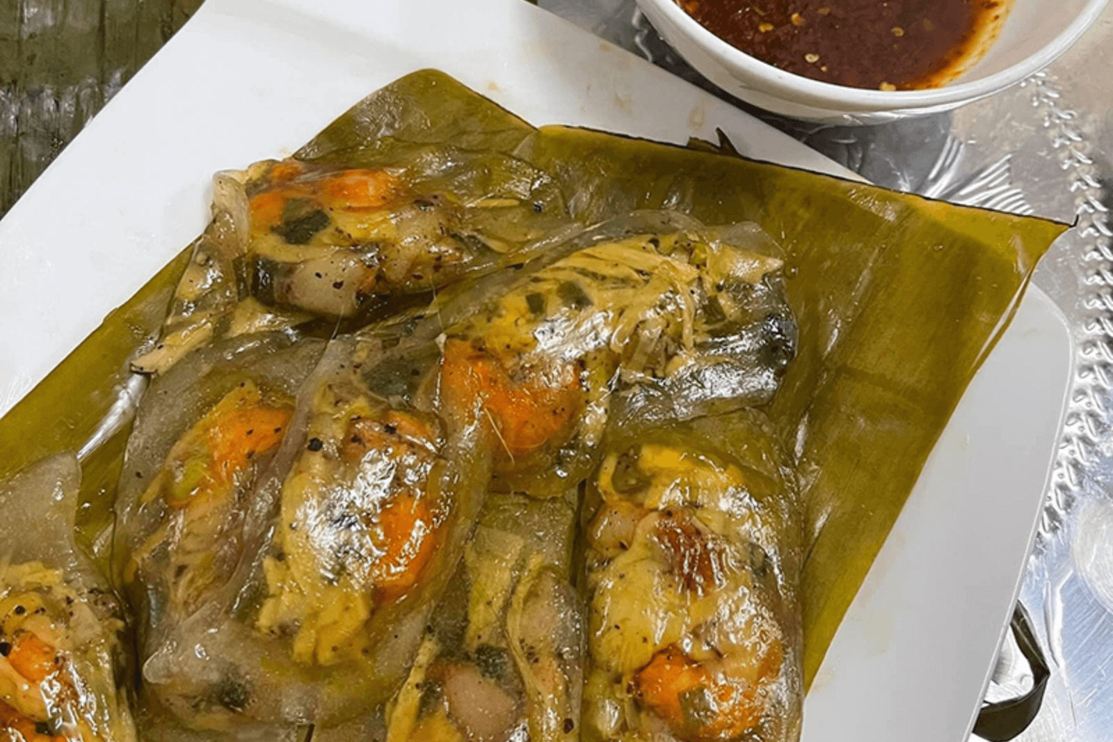 Bánh lọc chín vỏ sẽ chuyển sang màu trong suốt
