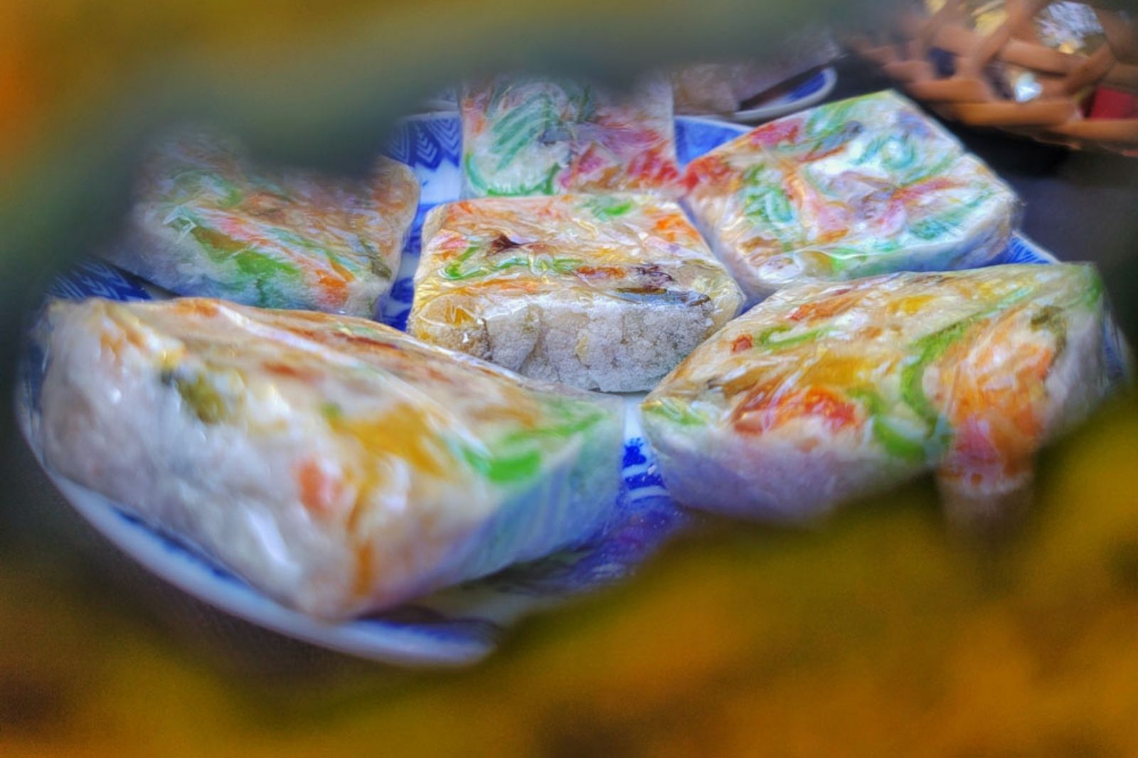 Bánh pháp lam hay còn gọi là bánh bó mứt  