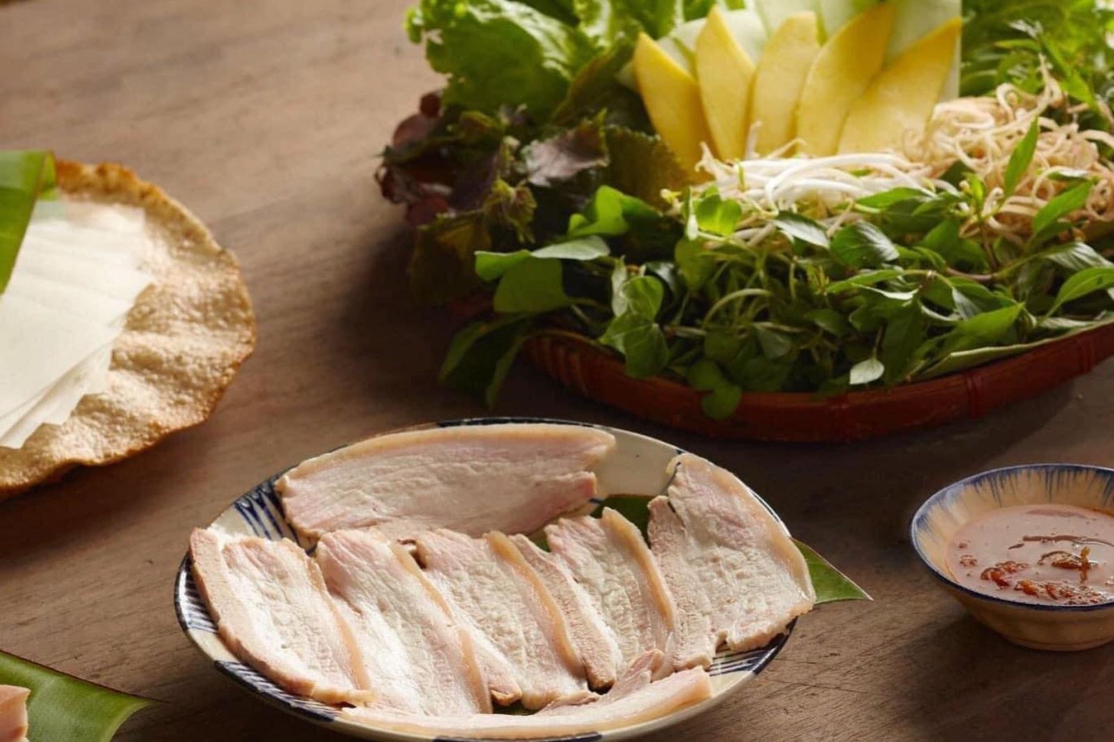 Bánh tráng cuốn thịt heo có nguồn gốc từ xứ Quảng