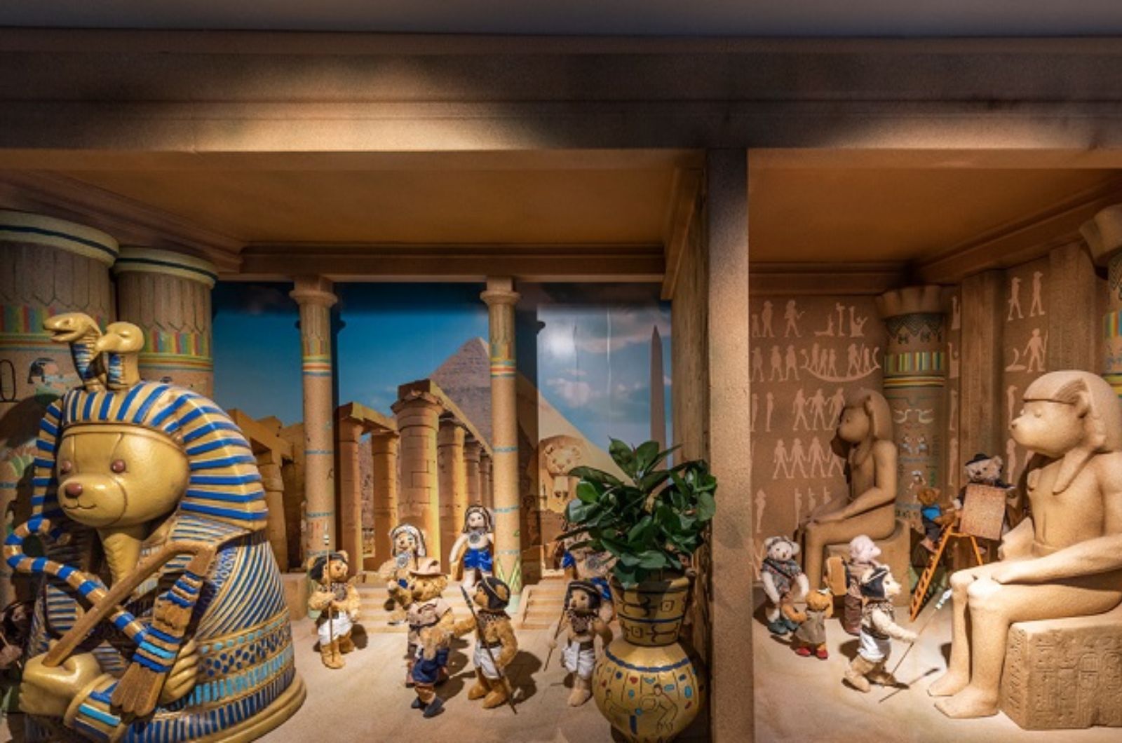 Bảo tàng gấu Teddy nằm trong Grand World Phú Quốc 