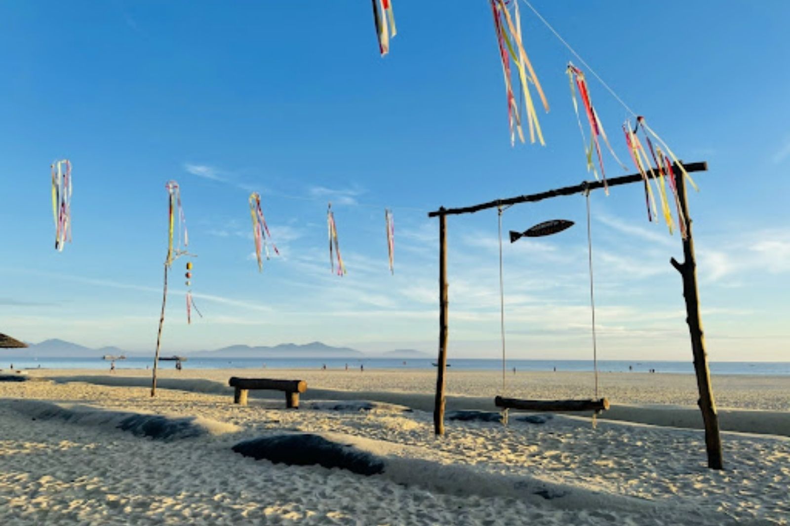 Biển Cửa Đại cách Hội An khoảng 4km 