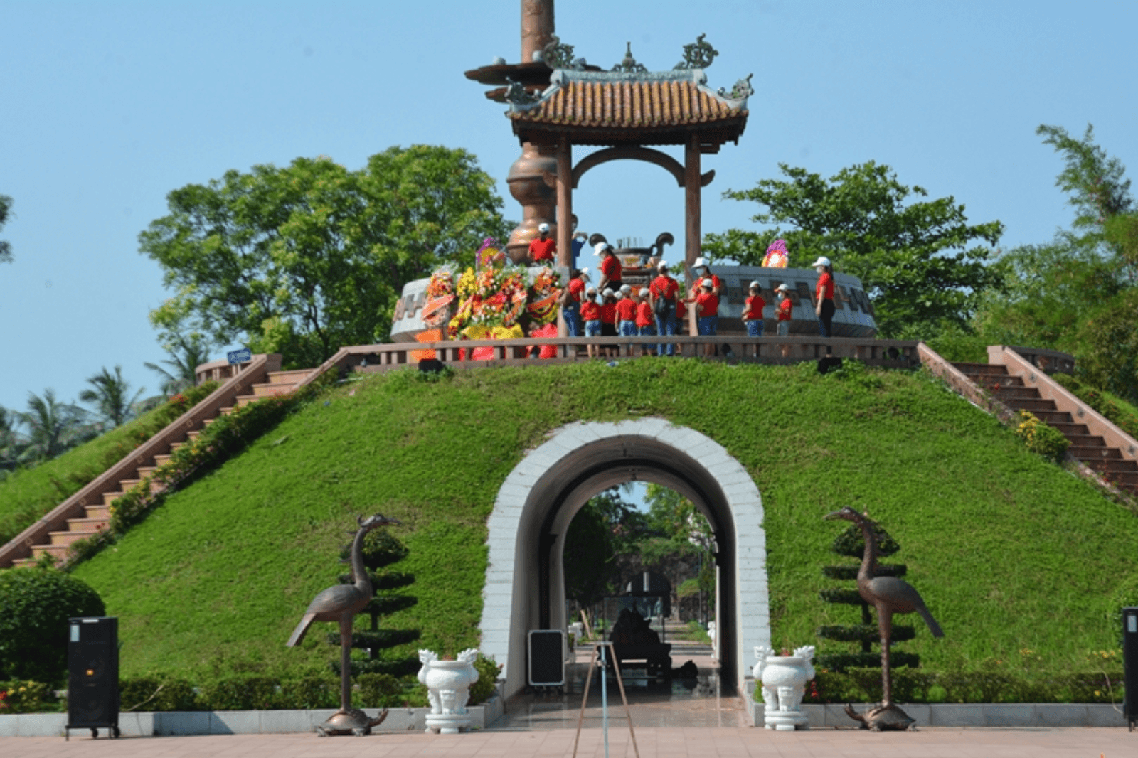 Biểu tượng linh thiêng