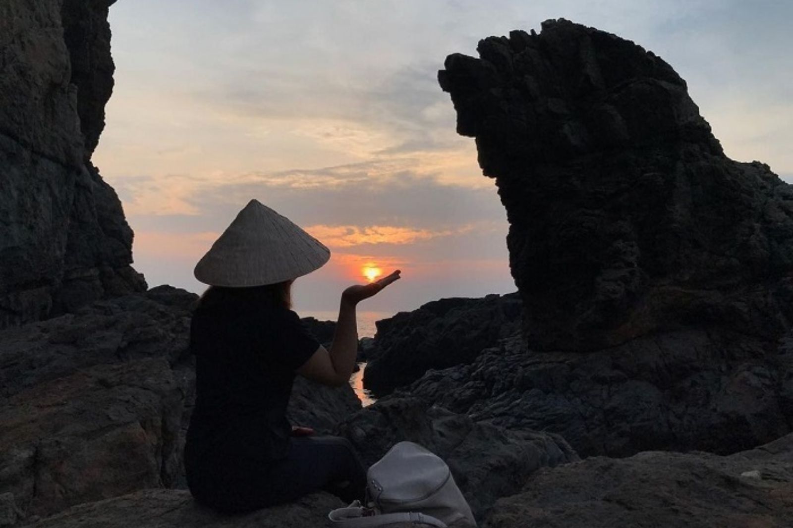 Mũi Nghê là nơi đón bình minh đầu tiên của Đà Nẵng