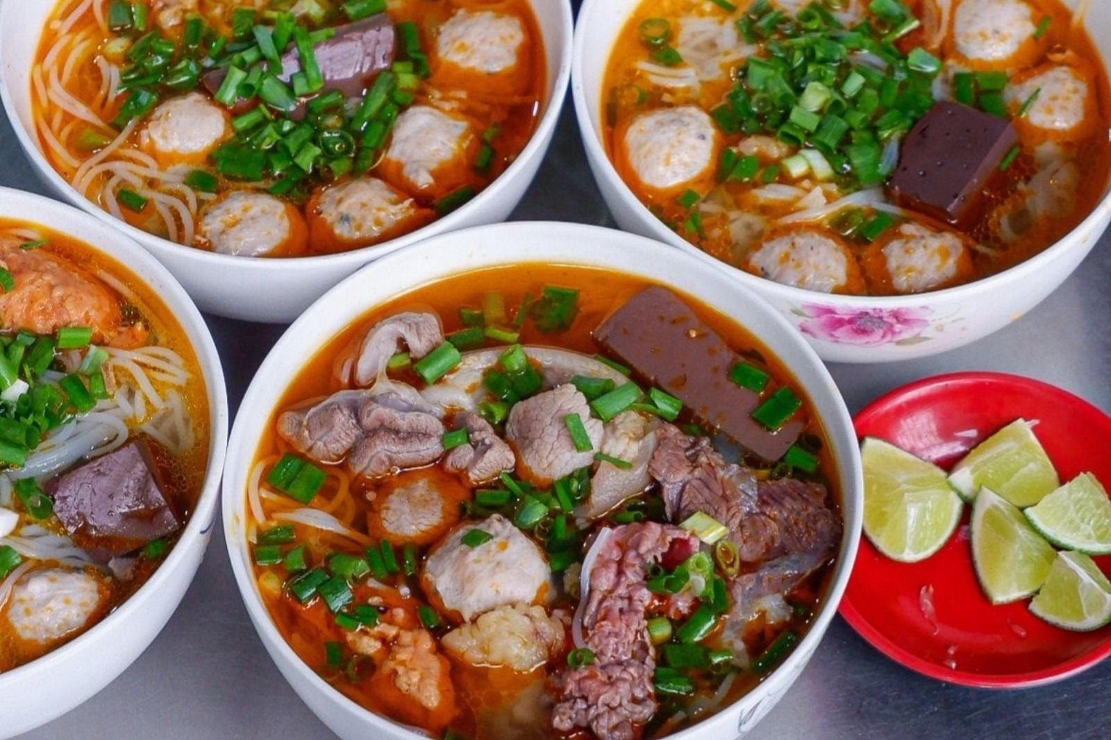 Bún bò Huế 