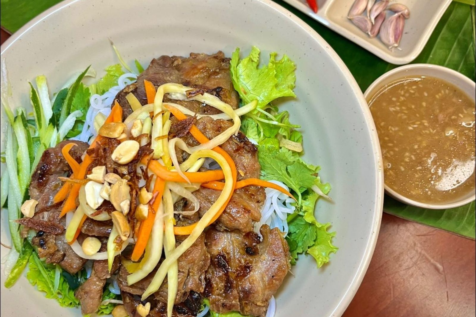 Bún thịt nướng bà Tý  