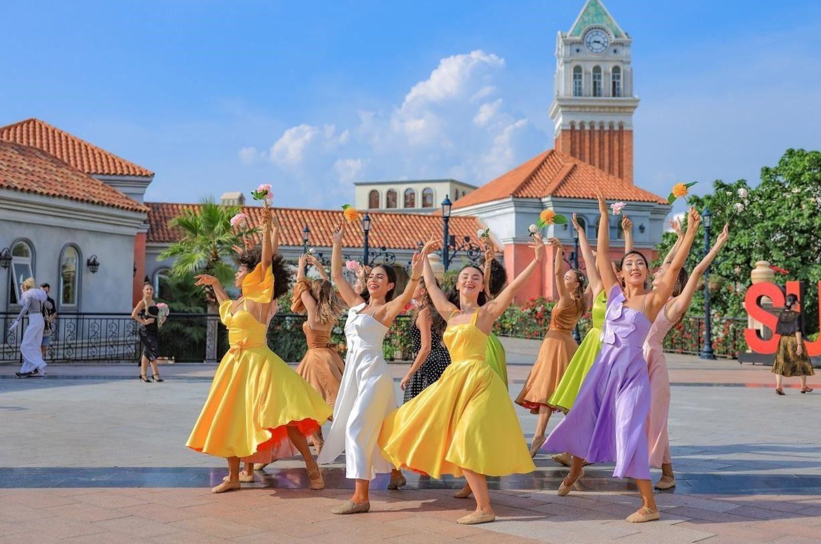 Các chương trình biểu diễn nghệ thuật 