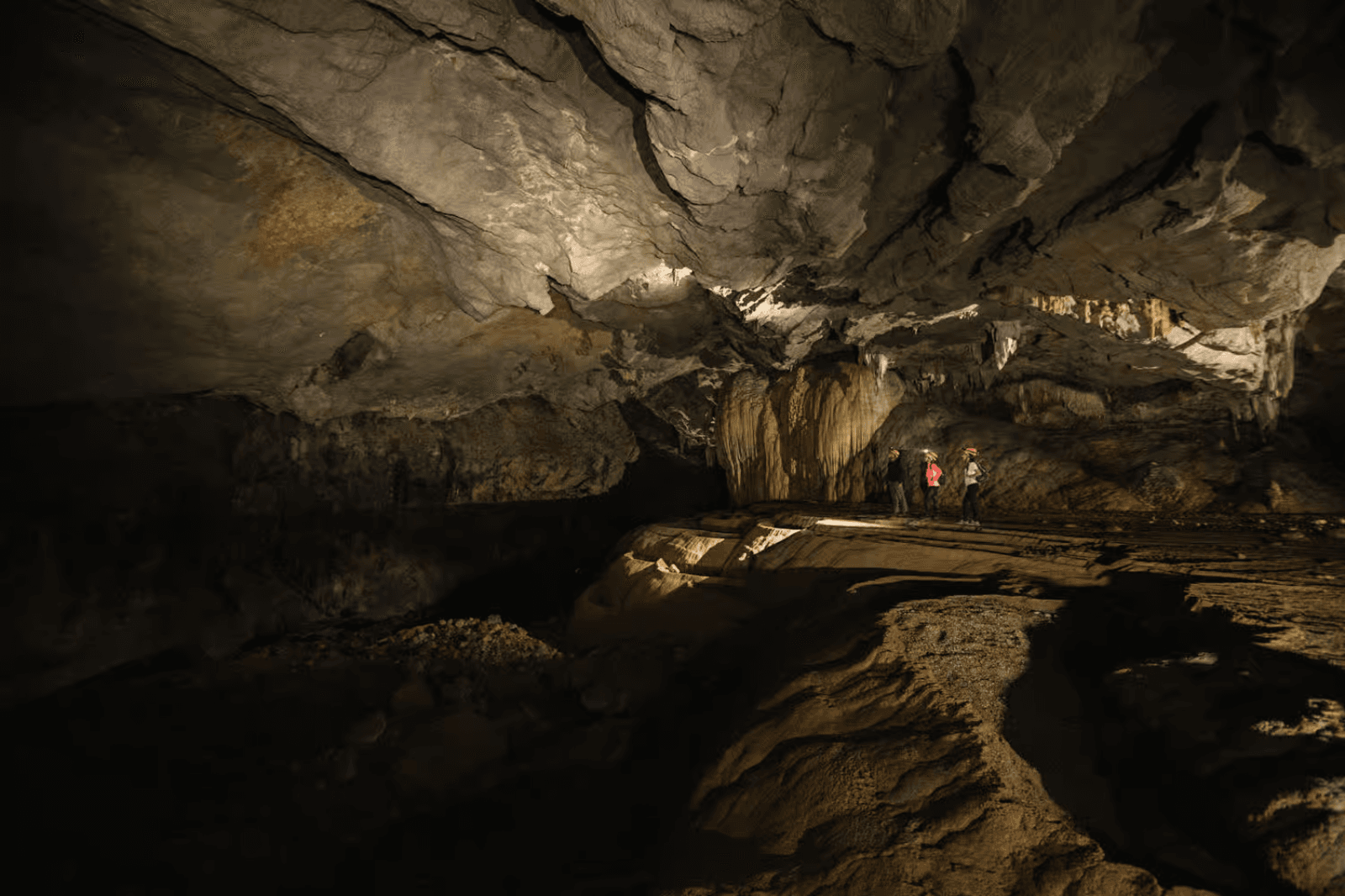 Các tour mạo hiểm khám phá hang động