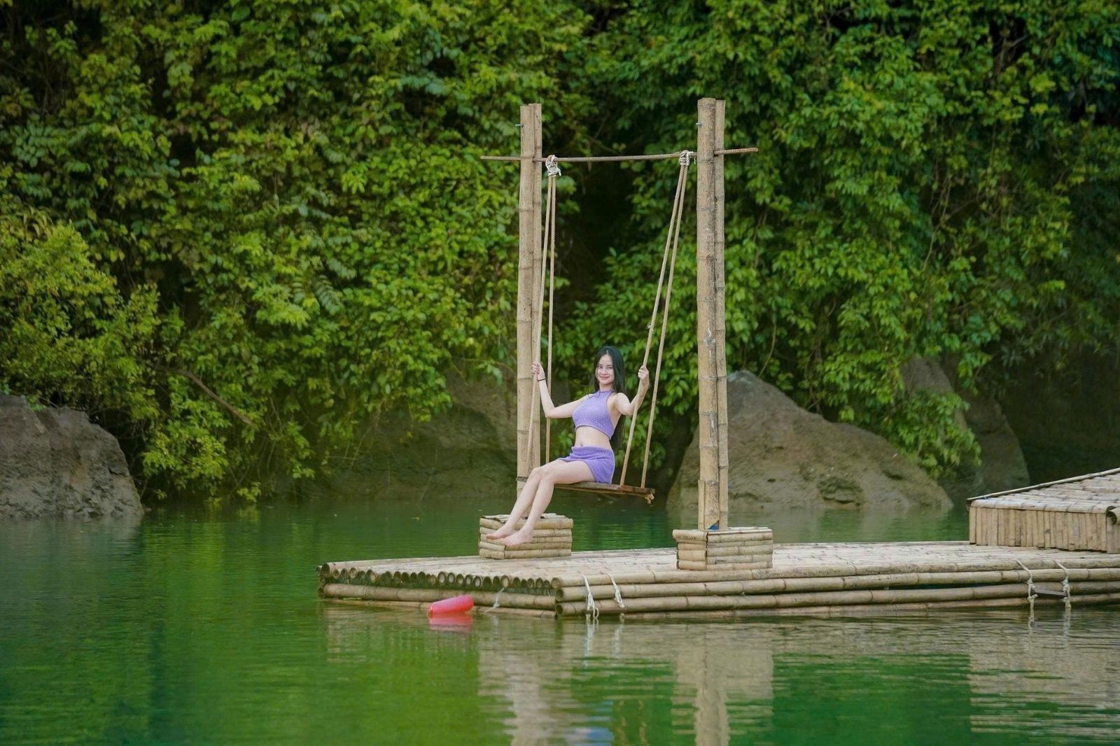 Các trò chơi ở Phong Nha valley phù hợp cho cả người lớn và trẻ nhỏ