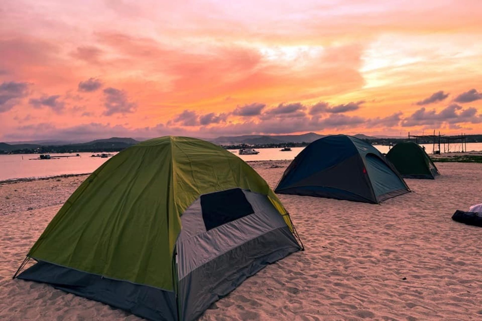 Cắm trại ghềnh Bàng Đà Nẵng