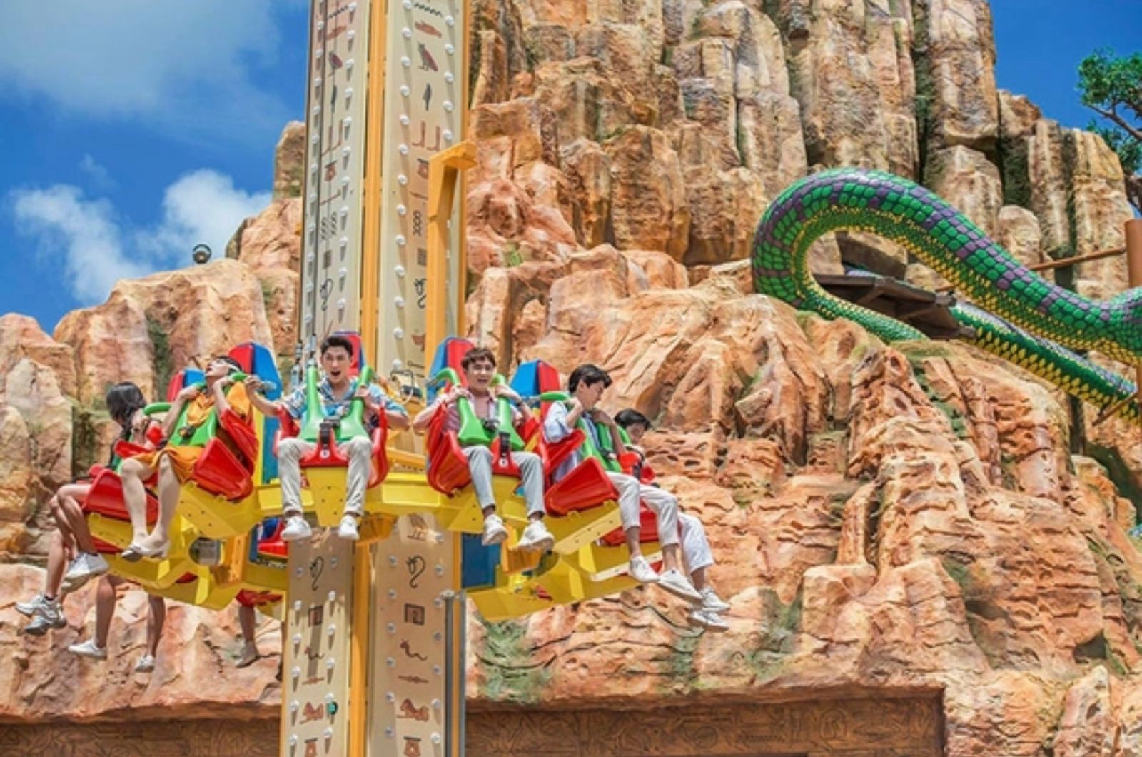 Cập nhật thời gian trò chơi và các show diễn để không bỏ lỡ 