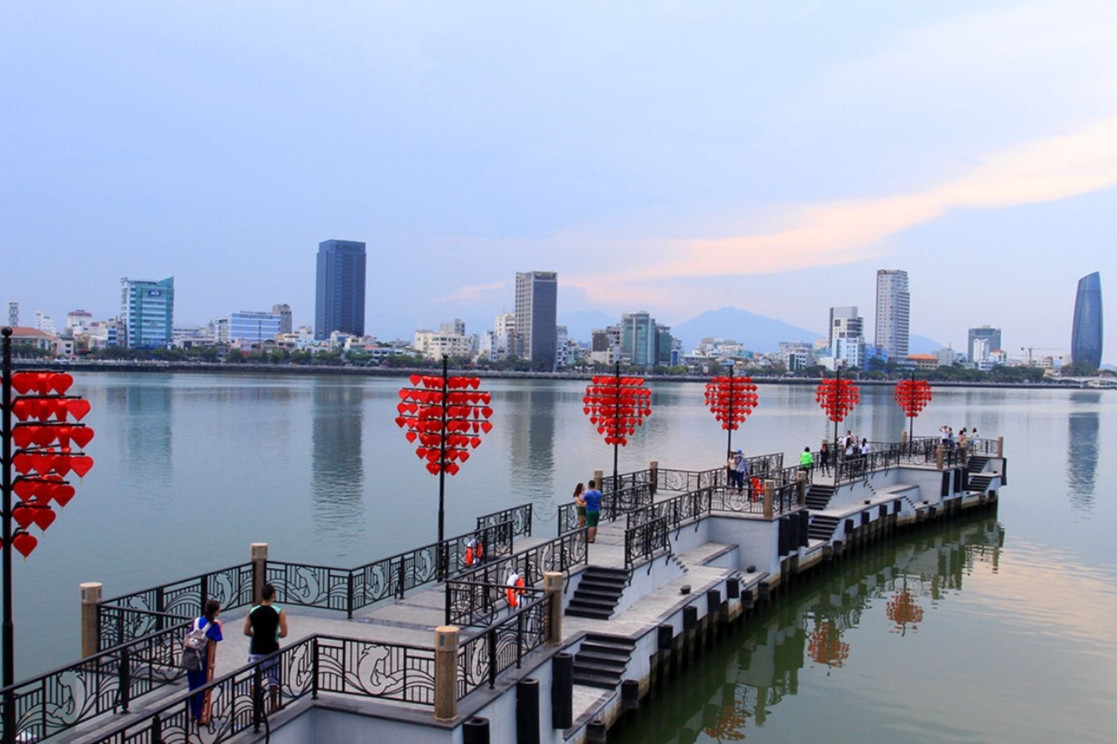 Cầu tình yêu Đà Nẵng