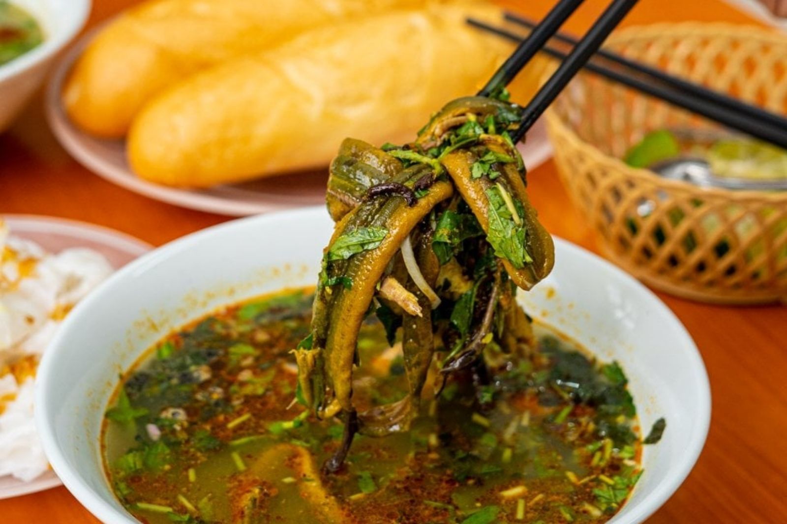 Cháo lươn đồng  