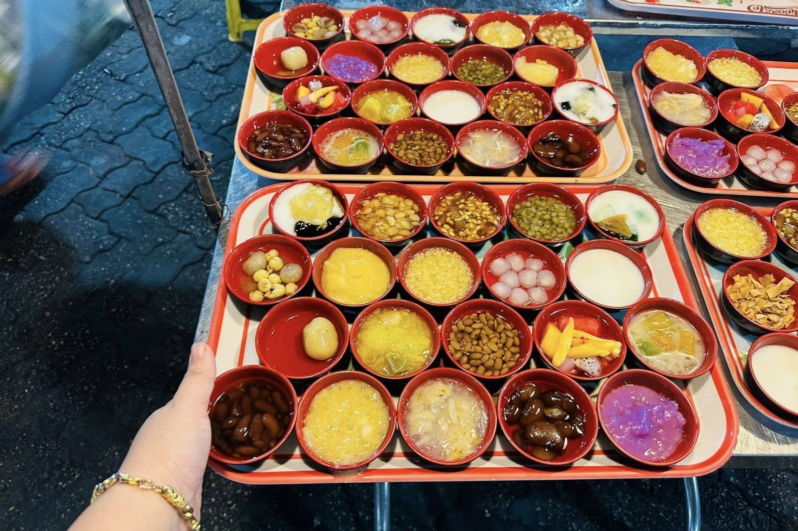 Chè Huế 20 món – Ngọc Hiền