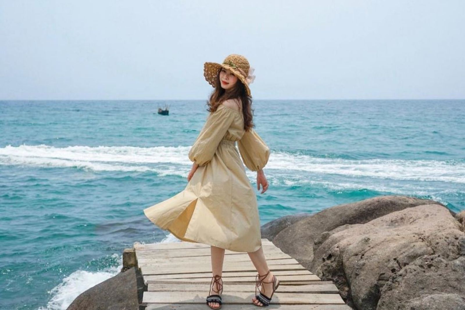 Check-in bãi đá Obama