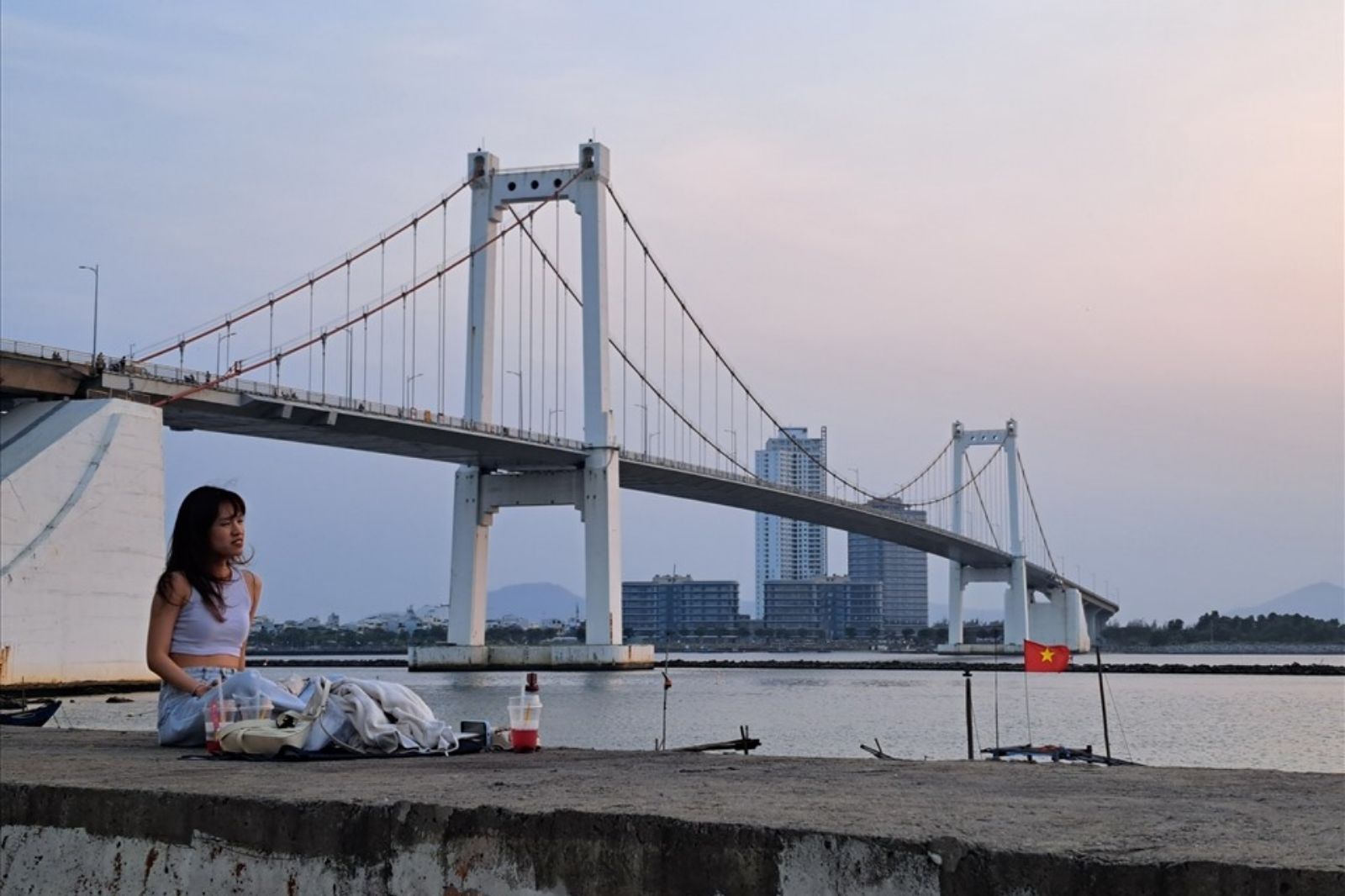 Check-in chân cầu Thuận Phước