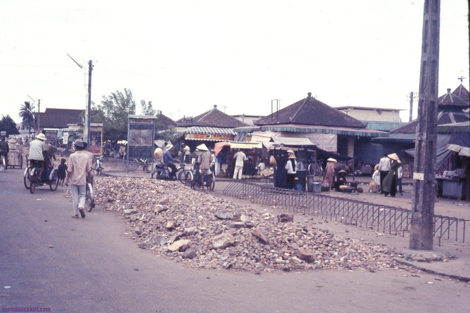 Chợ An Cựu ngày xưa 