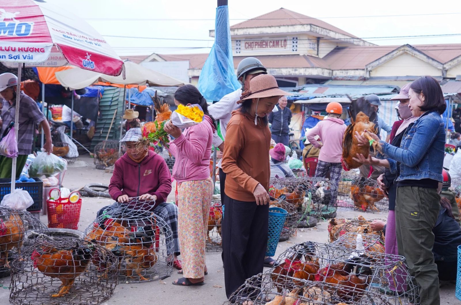 Chợ phiên Cam Lộ