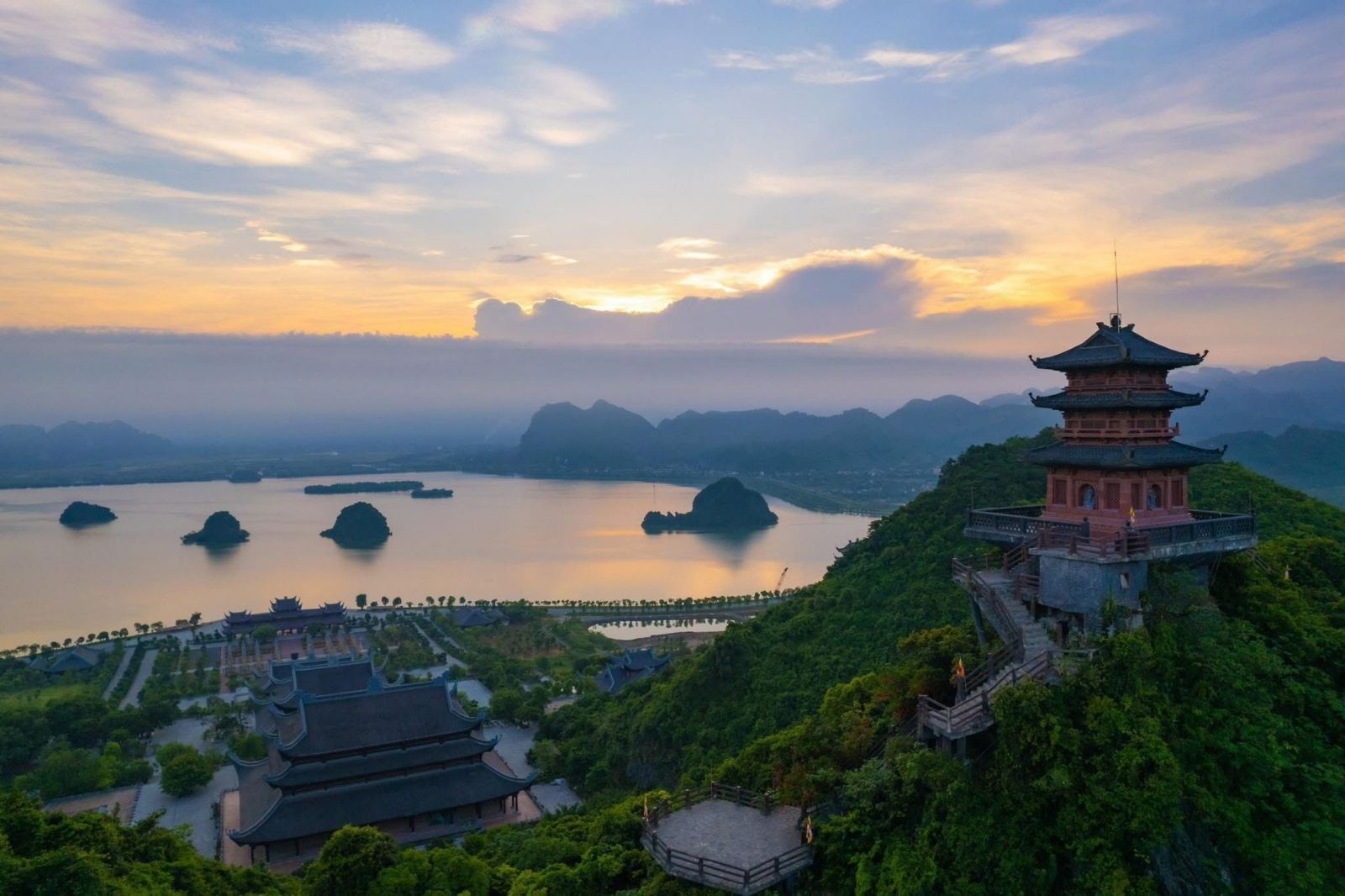 Chùa Bái Đính mang lại cảm giác bình yên và thư thái