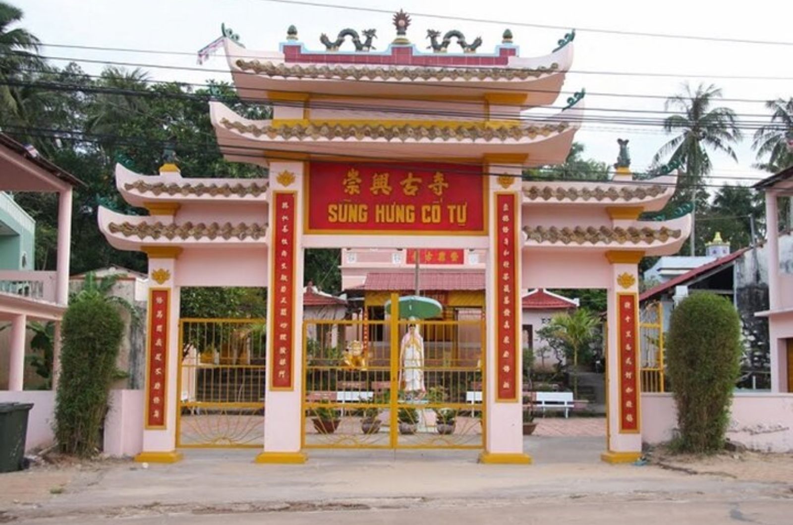 Chùa Sùng Hưng được hình thành từ cuối thế kỉ XIX 