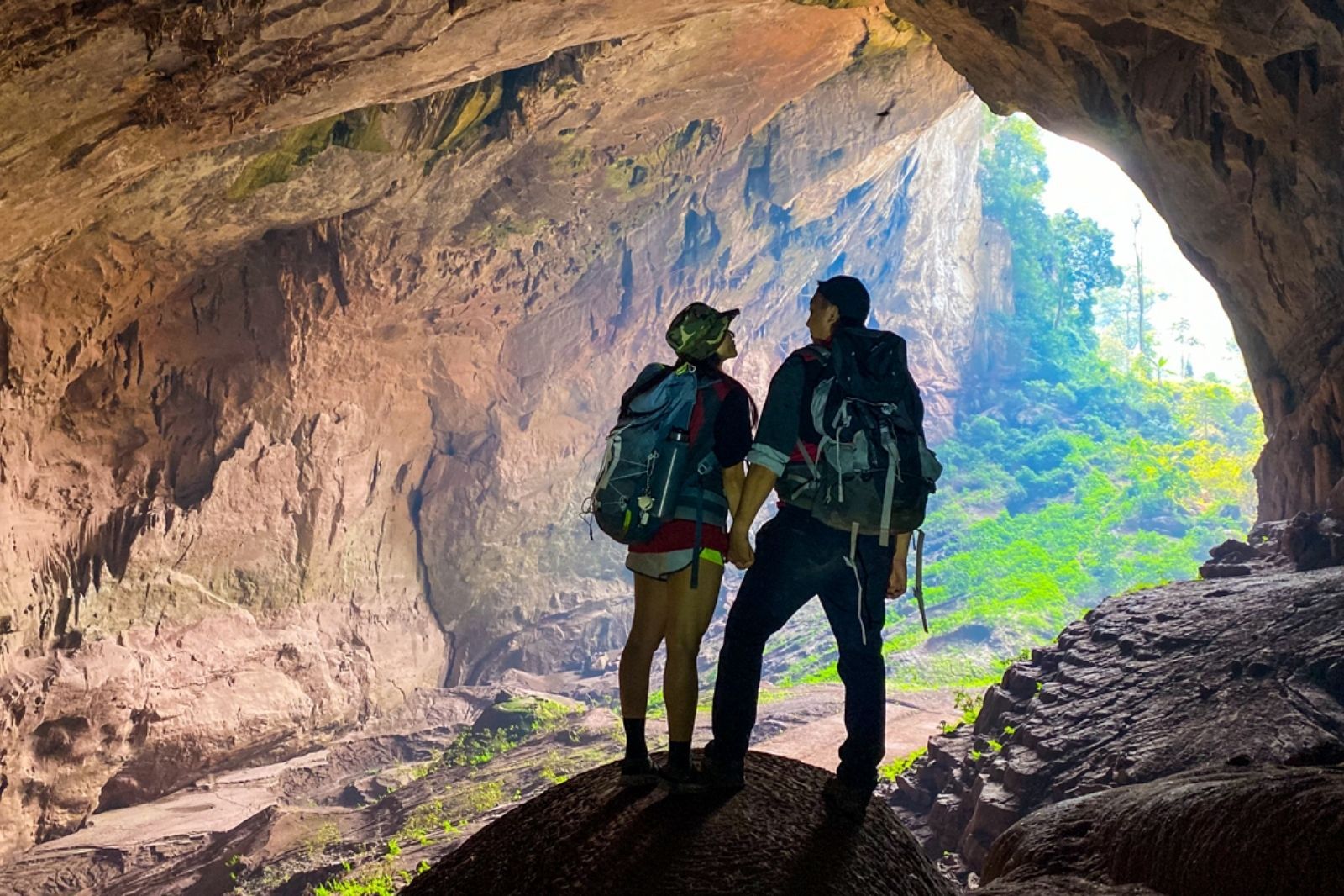 Chuẩn bị đồ trekking khi tham gia tour