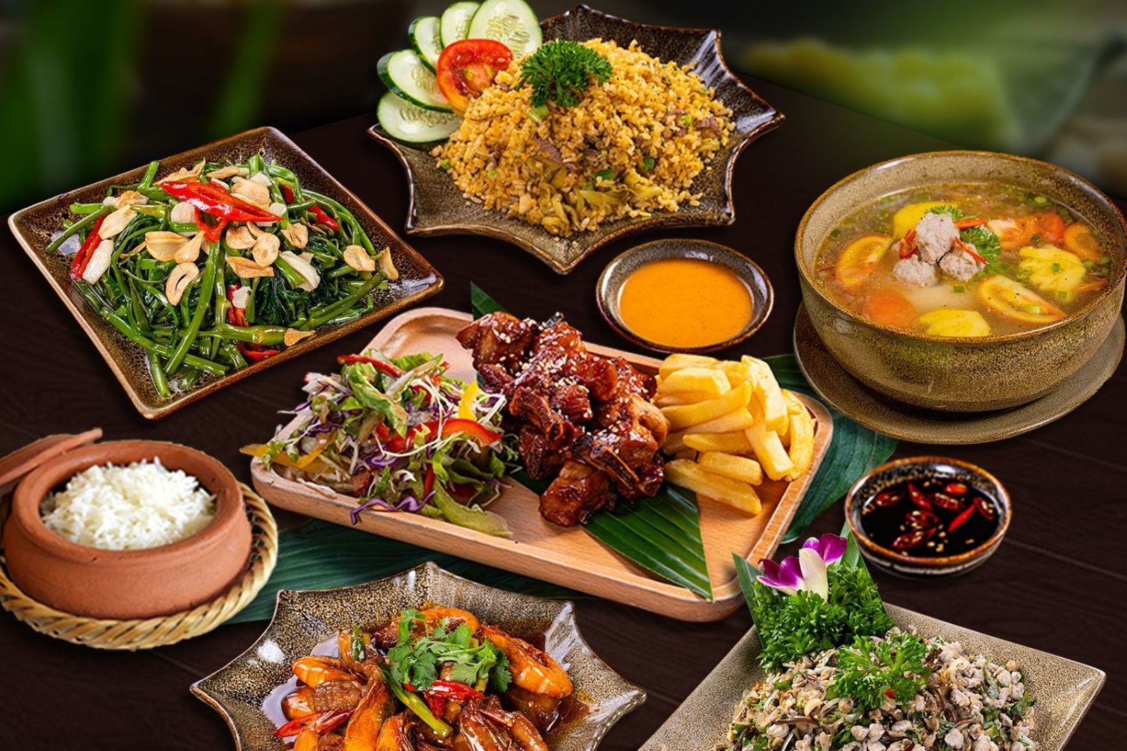 Cơm niêu nhà hàng Vỹ Dạ 