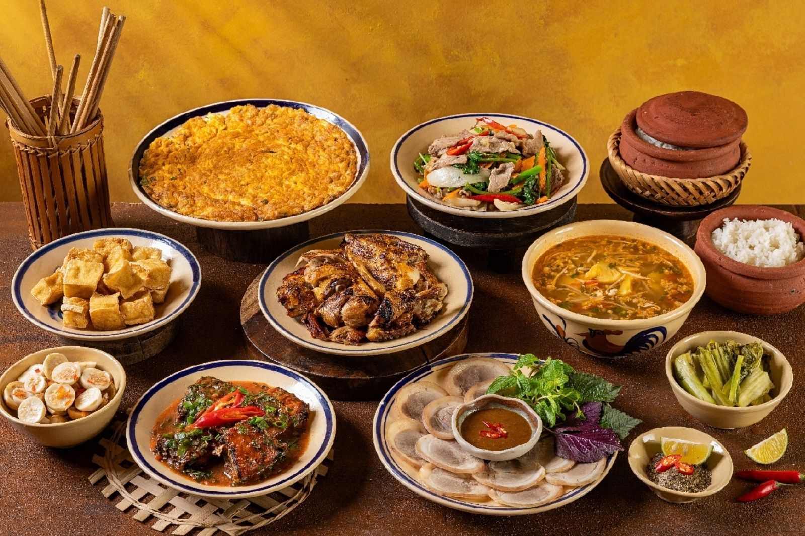 Cơm niêu Việt Xưa 