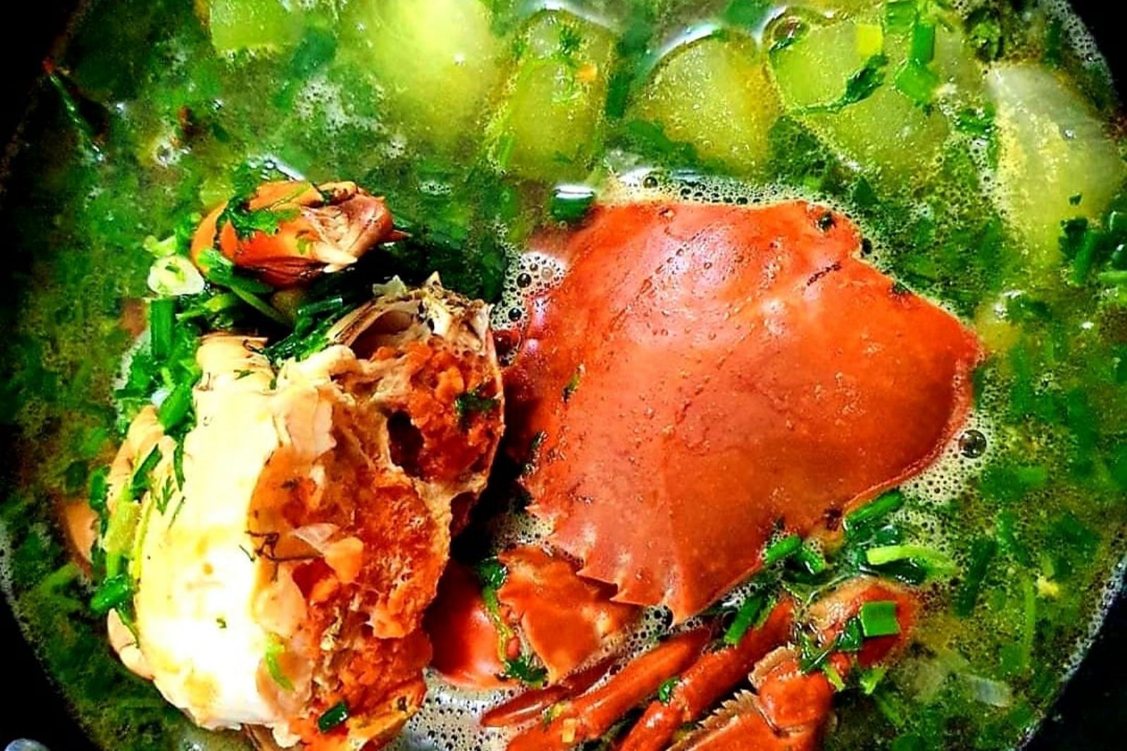 Cua om bí đao là món ăn thường có trong ngày hè