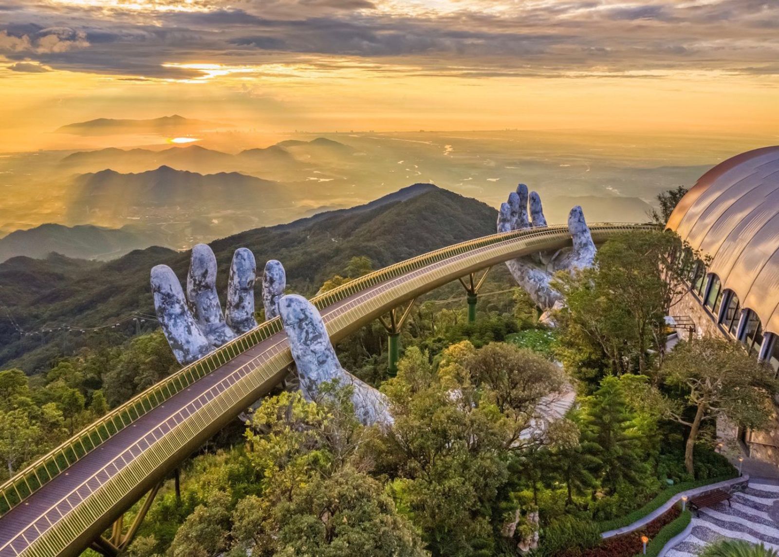 Cầu Vàng Bà Nà Hills