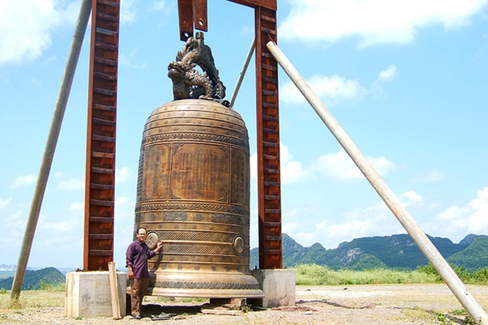 Đại Hồng Chung chùa Bái Đính 
