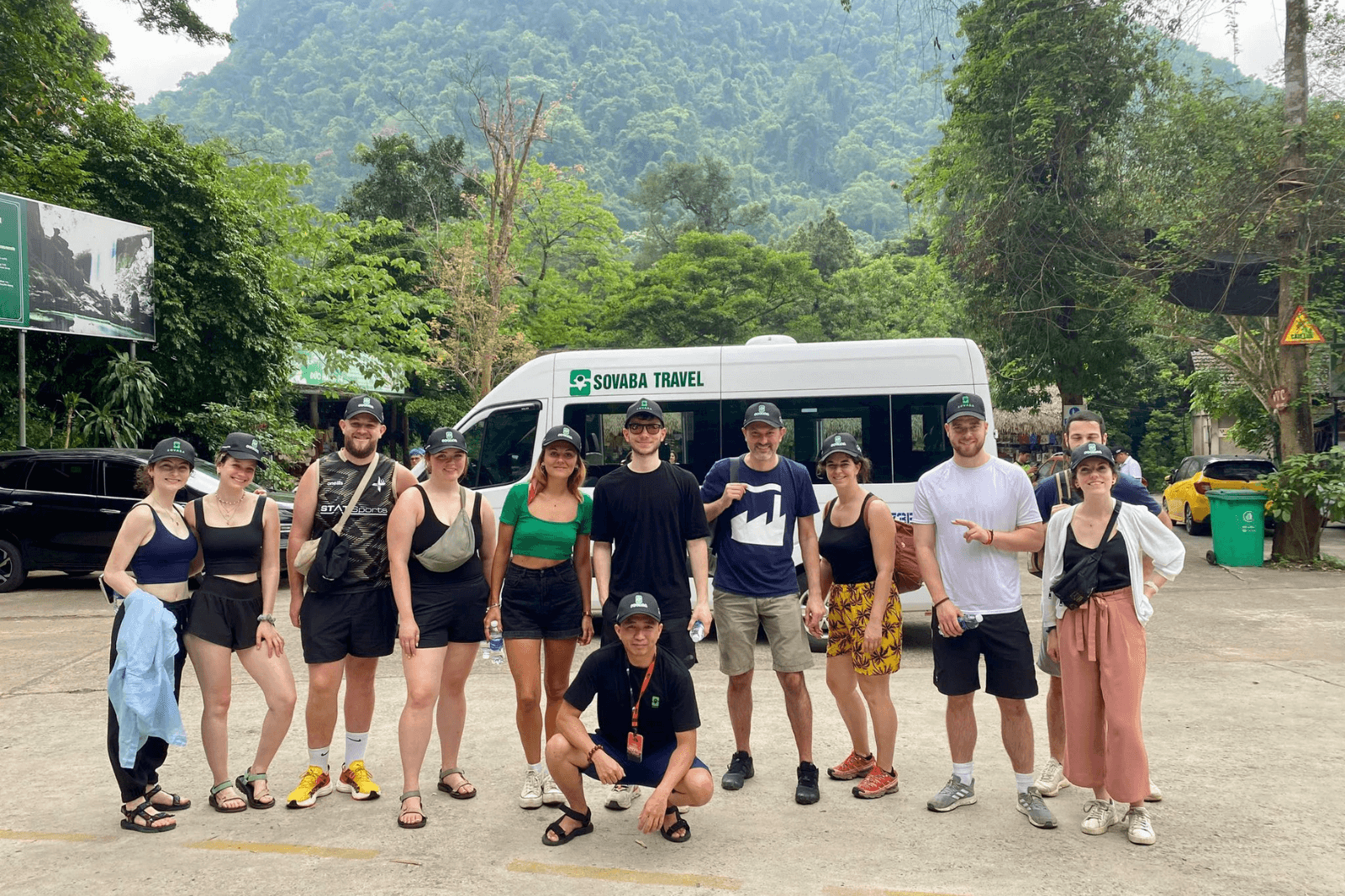 Đặt tour sớm để chủ động thời gian 
