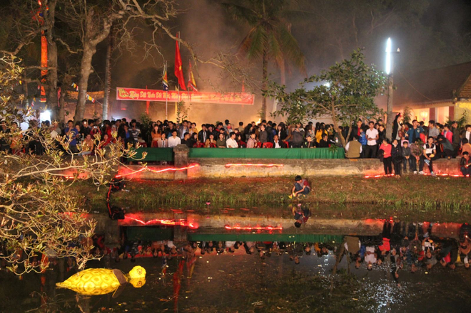 Đầu xuân là dịp những lễ hội diễn ra