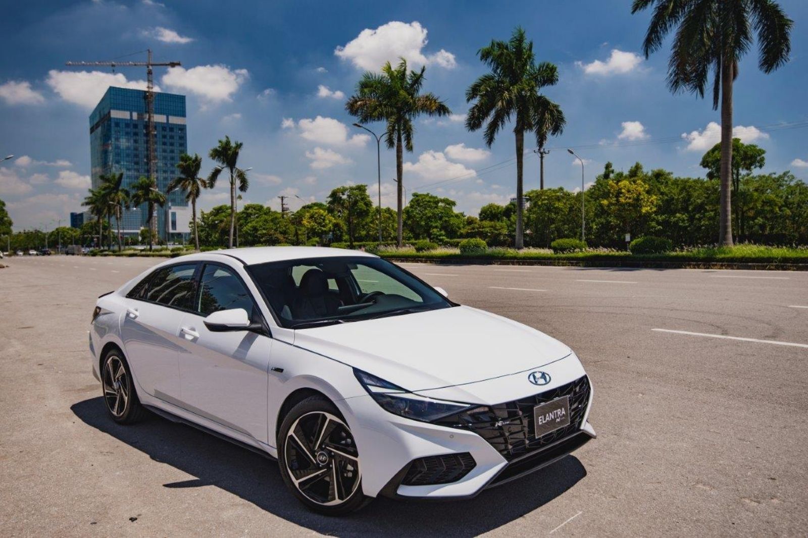 Di chuyển bằng ô tô giúp bạn cảm thấy thuận tiện và thoải mái hơn