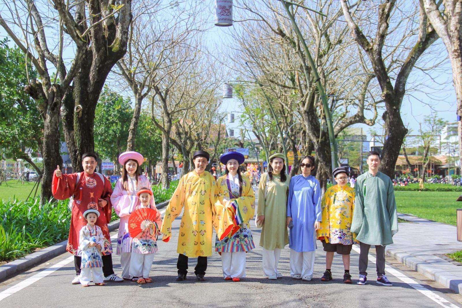 Đi tour bạn sẽ không cần phải lên lịch trình hay di chuyển