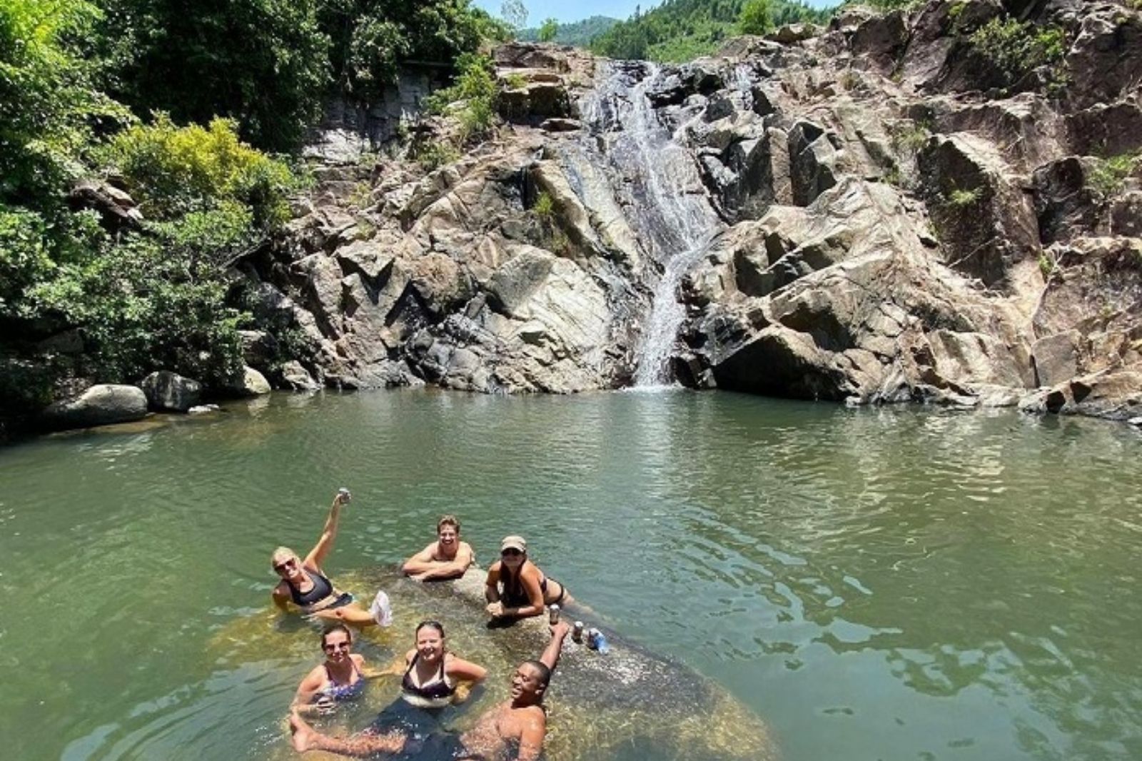 Địa điểm lý tưởng giải nhiệt mùa hè