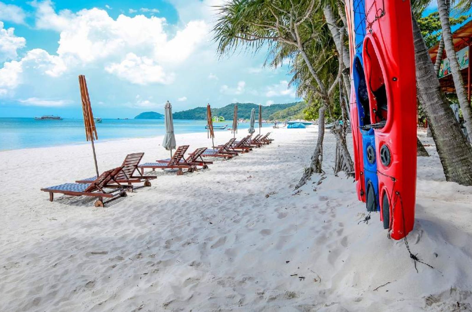 Dịch vụ cho thuê Kayak ở bãi Sao