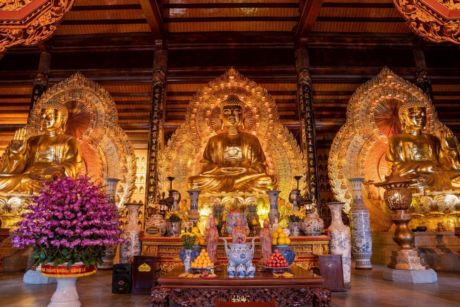 Điện Tam Thế chùa Bái Đính