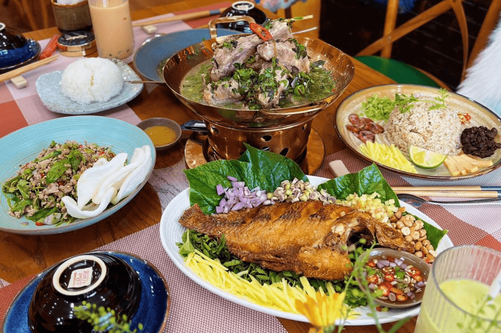 Đồ ăn ở Thaifood được trang trí rất bắt mắt  