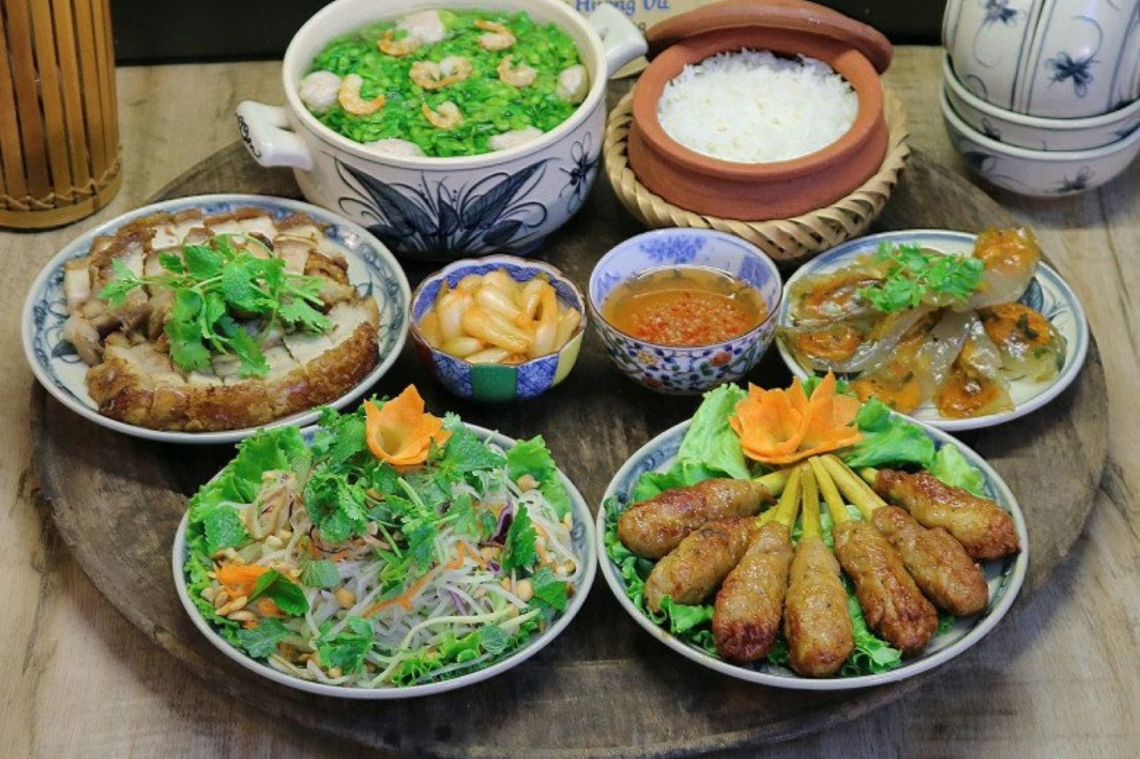 Đồ ăn Quảng Trị đa dạng món và giá tiền 