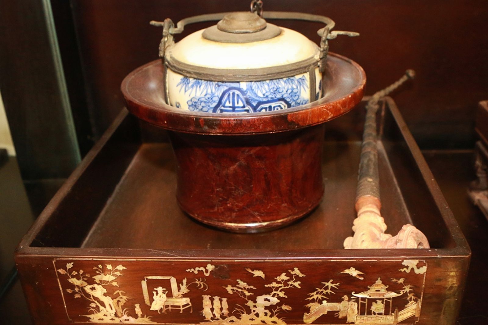 Đồ sứ được thiết kế và đặt hàng đặc biệt 