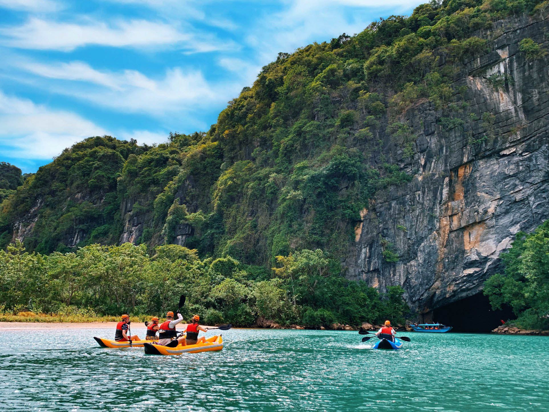 Khu du lịch Phong Nha Kẻ Bàng khá nổi tiếng tại Quảng Bình