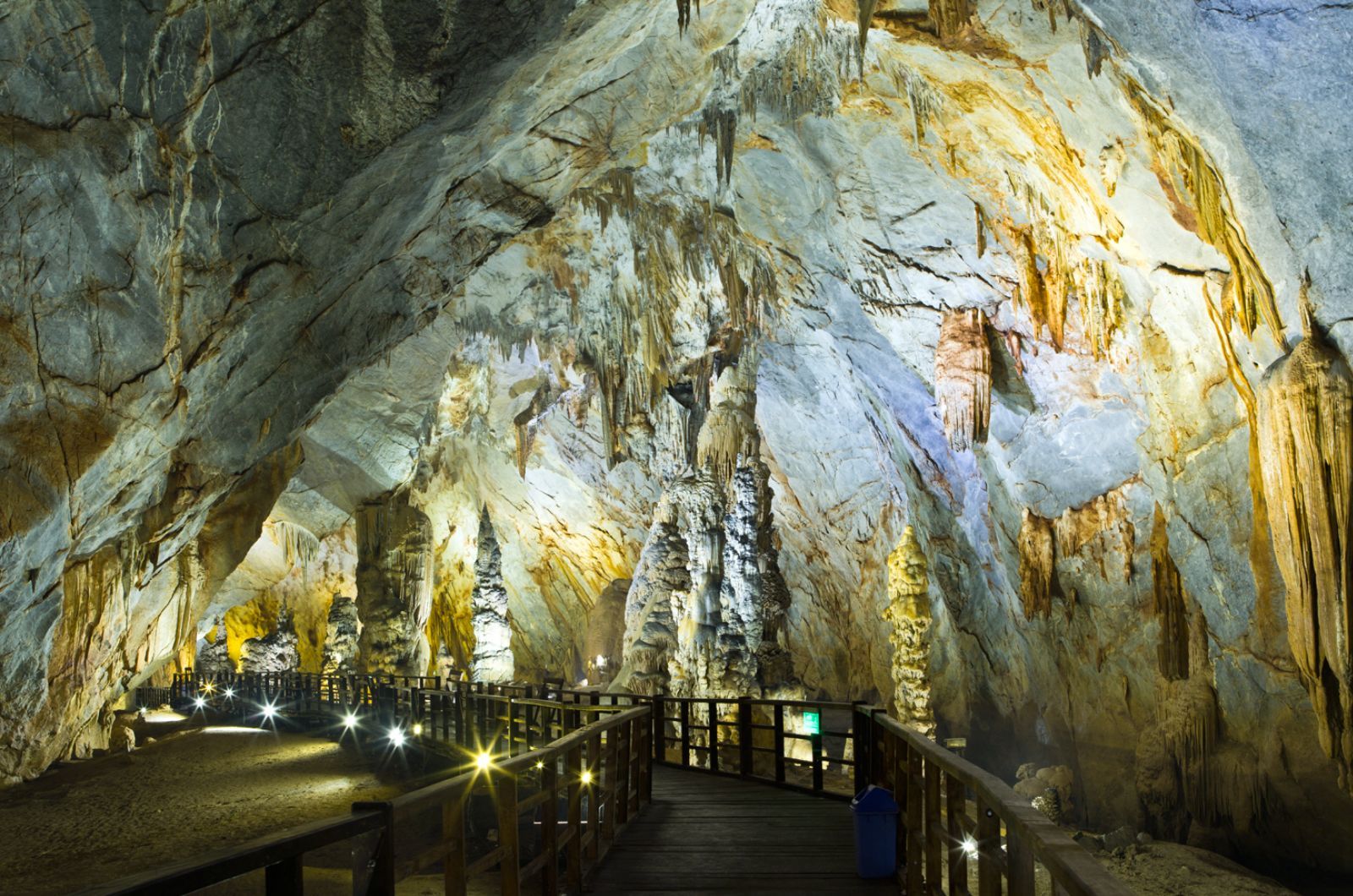 Động Phong Nha có giá trị địa chất và sinh thái cao,với hệ thống hang động đa dạng