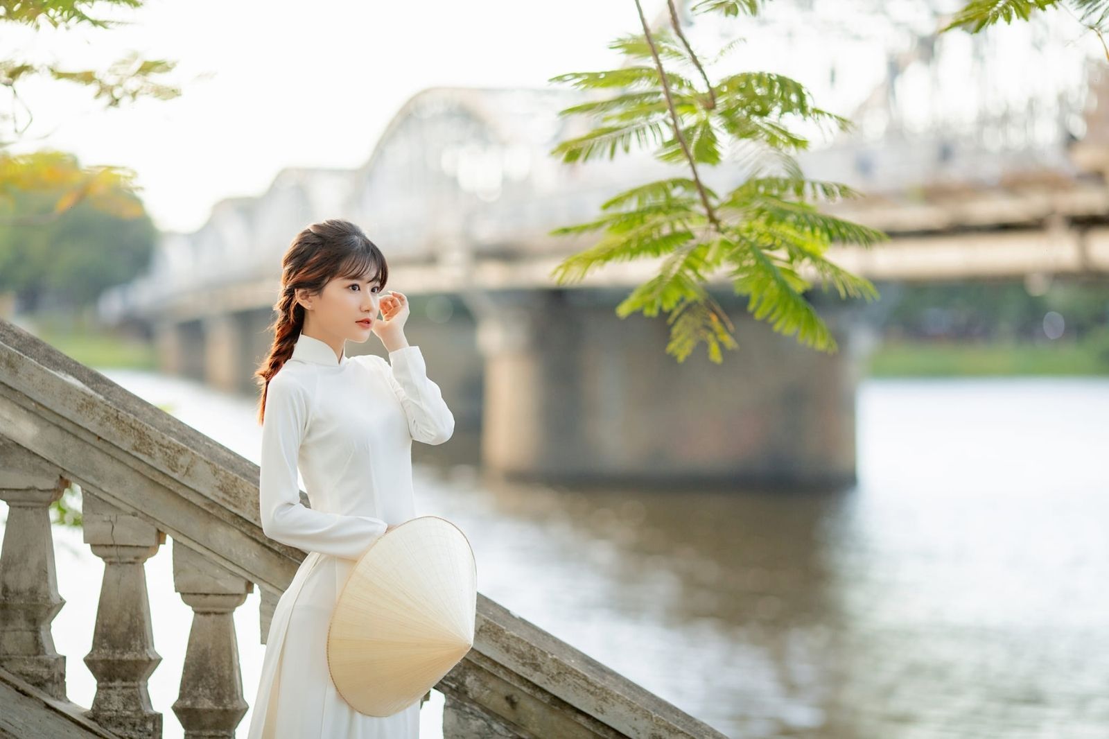 Du khách thường mặc áo dài khi chụp ảnh tại đây 