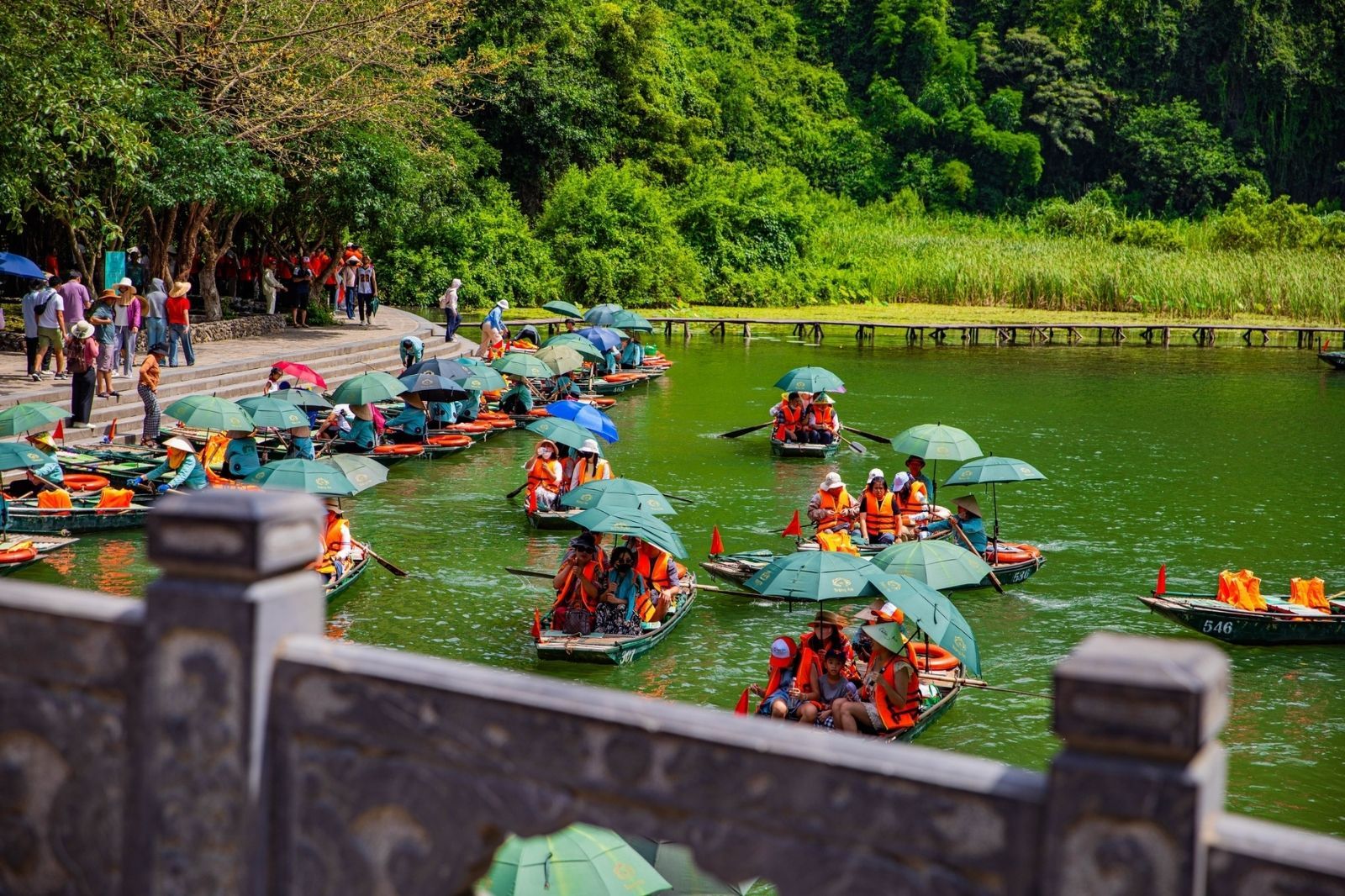 Du lịch NInh Bình vào mùa hè 