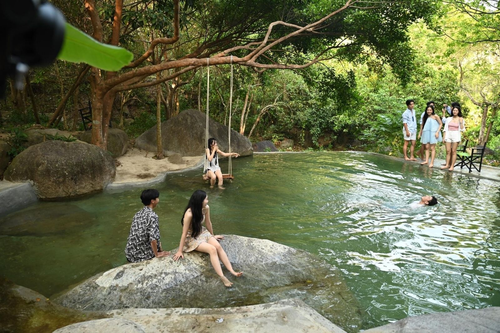 Suối Lương là địa điểm lý tưởng để trốn nắng và thư giãn